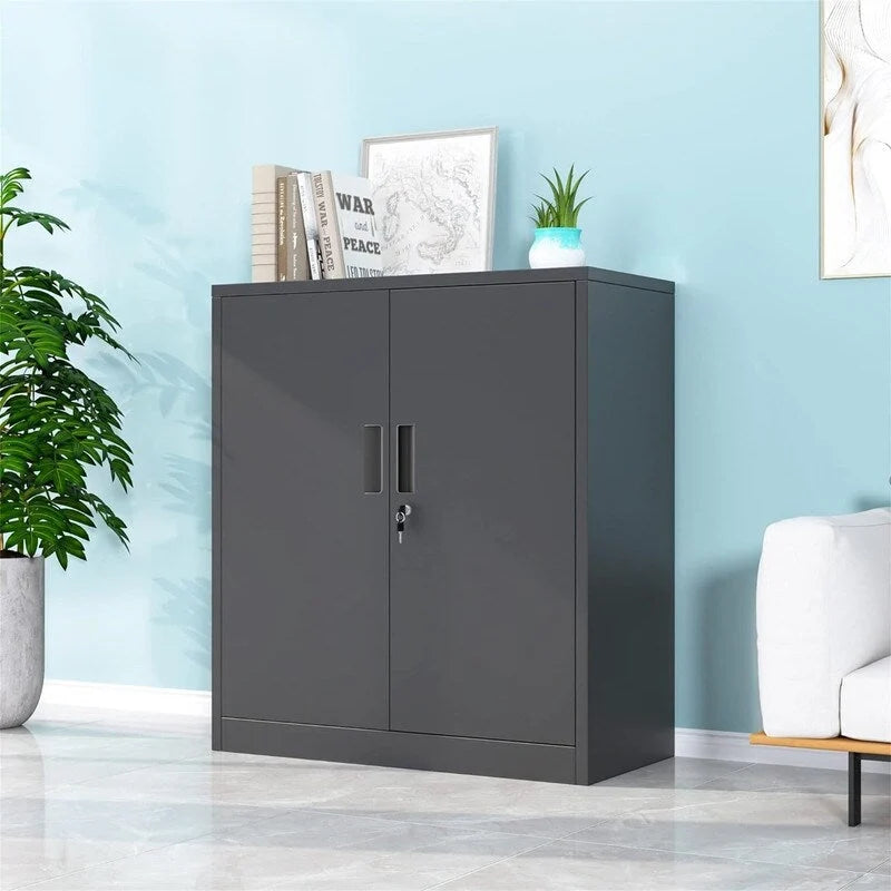 Armoire de rangement métallique
